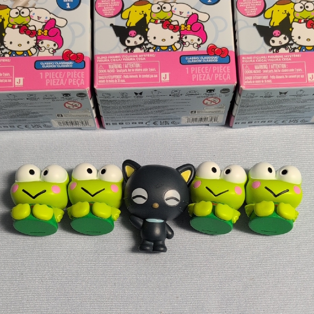 Hello Kitty And Friends Classics Series 1   4pcs Keroppi and 1 Chococat Figurine